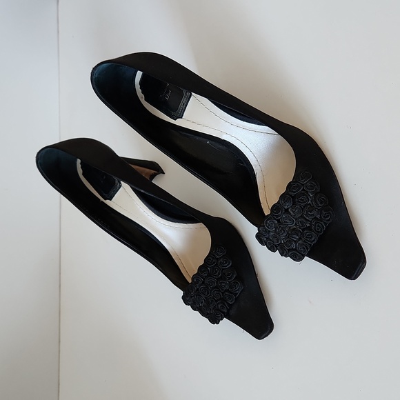 CHRISTIAN DIOR | Rosette heels black satin sz 39.5 - Picture 3 of 8